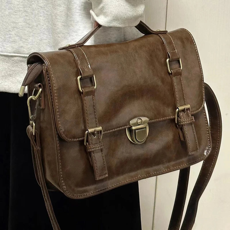 "Japanese Street Style Vintage Messenger Bag - Trendy Y2K Fashion Backpack for Women"